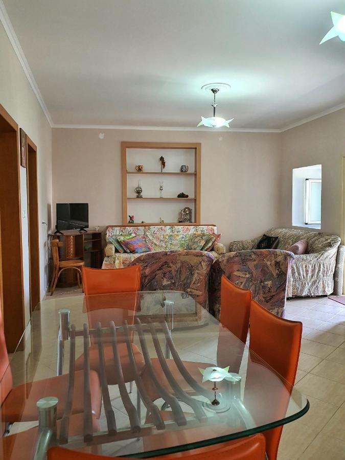 Vasjan House *